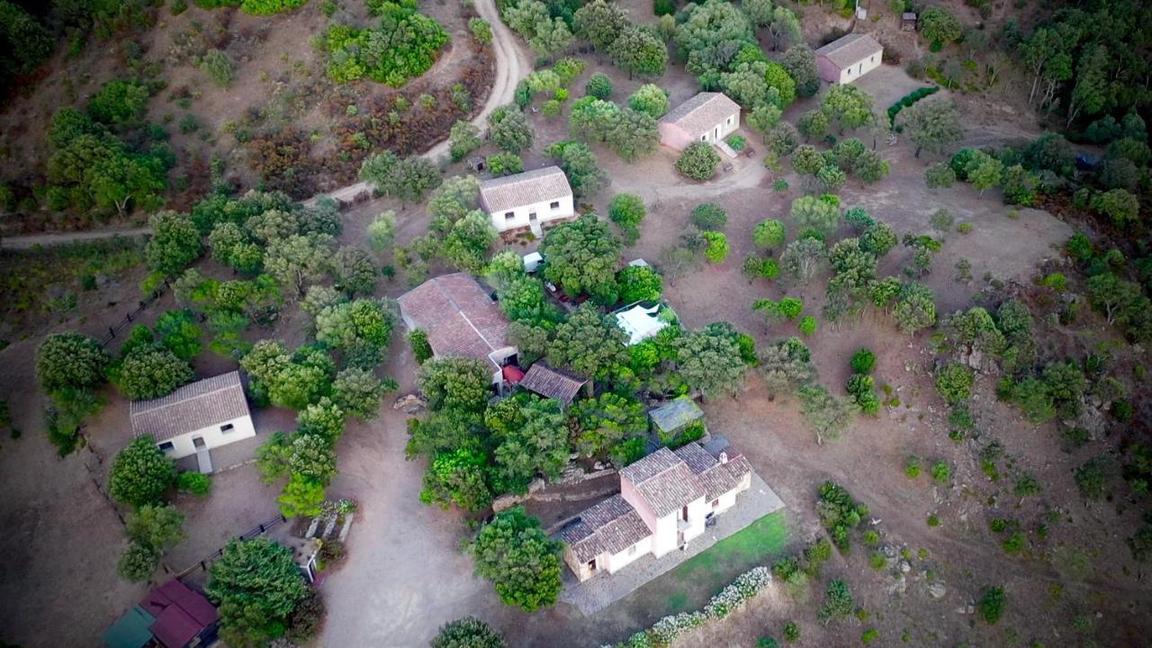 Li Paduleddi Country Guest House Ольбия Экстерьер фото